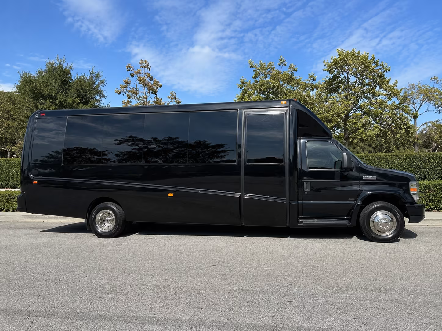 garden grove parking shuttle and park and ride bus rentals